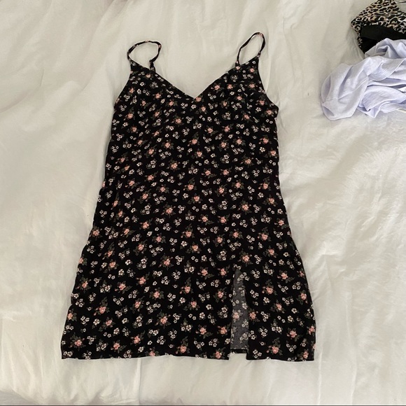 Reformation dress - Picture 2 of 4